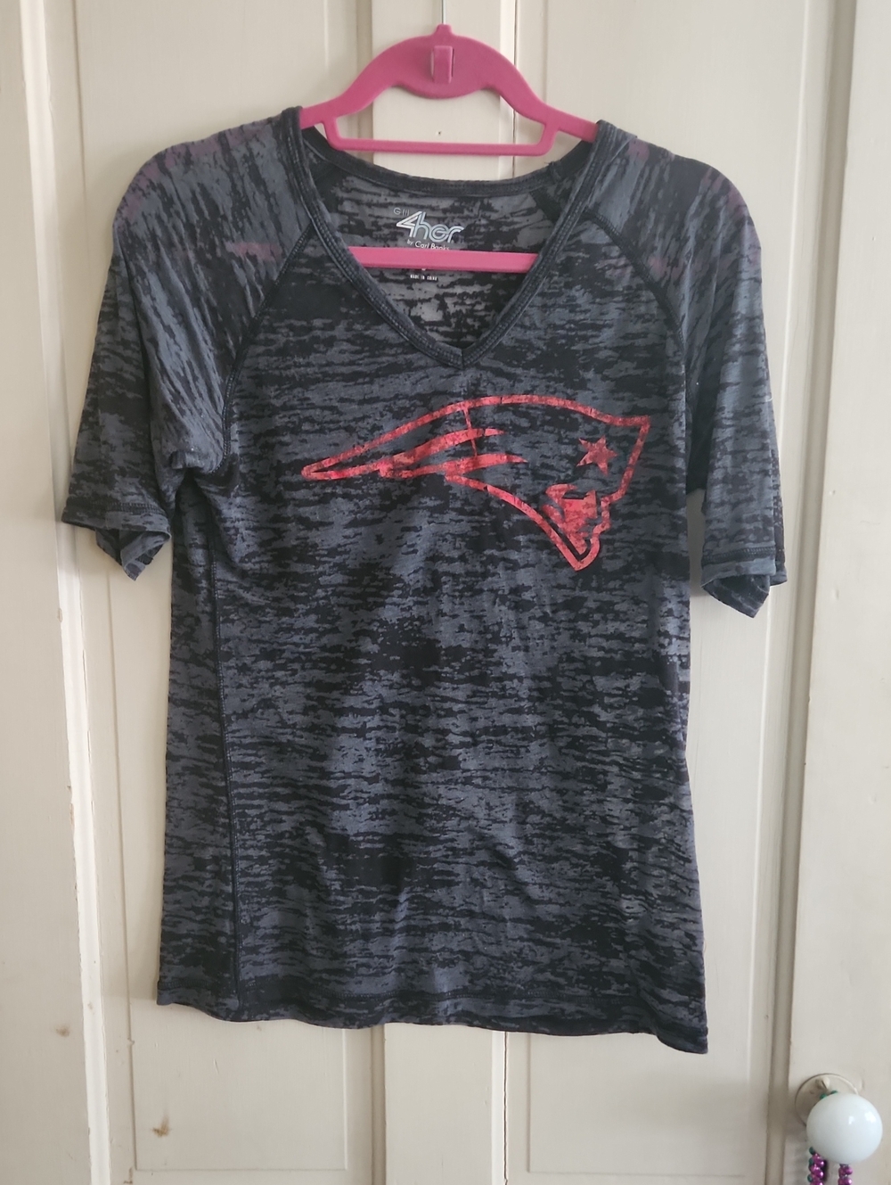 4her by Blue 84 Women's Black Burnout V-Neck Tee with Red Logo